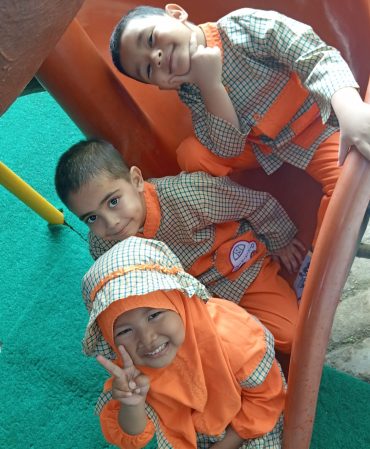 Mengapa Anak Perlu Bahagia Saat Belajar?