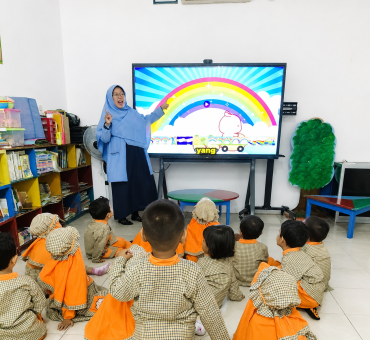 Peran Guru Sebagai Teman Belajar Anak