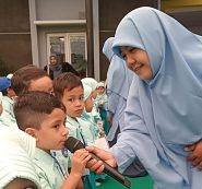 Cara Guru TK Al Irsyad Membimbing Anak Tanpa Marah